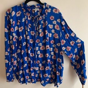 Lucky Brand XL cold shoulder long sleeves v neck top